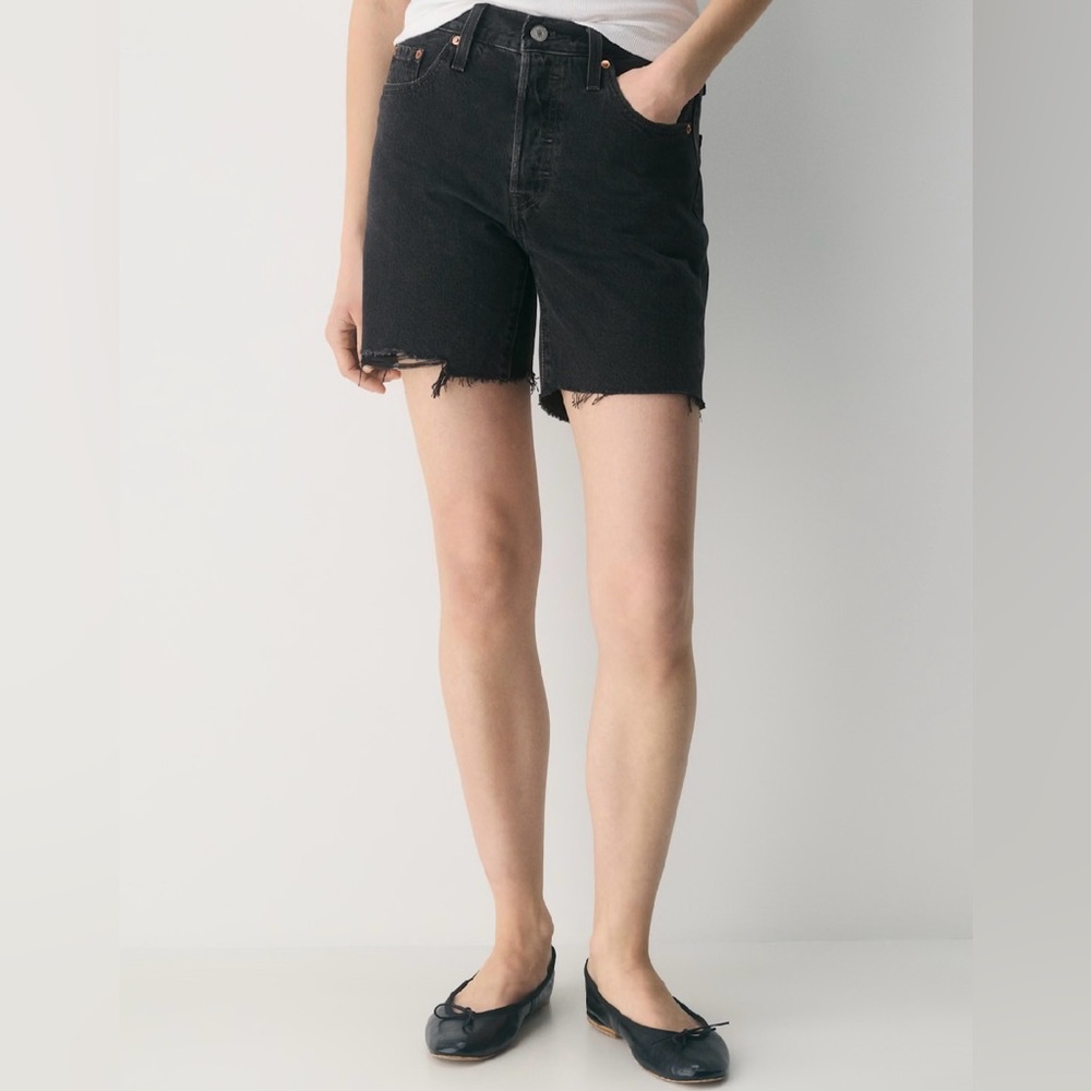 Levi’s 501 mid thigh jean short 25 lunar black high rise cut off denim shorts